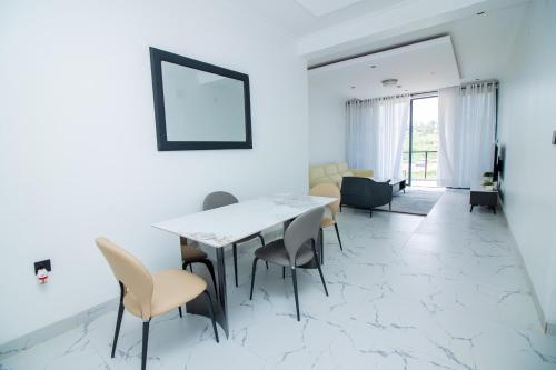 Ruang duduk di Jabo Suites