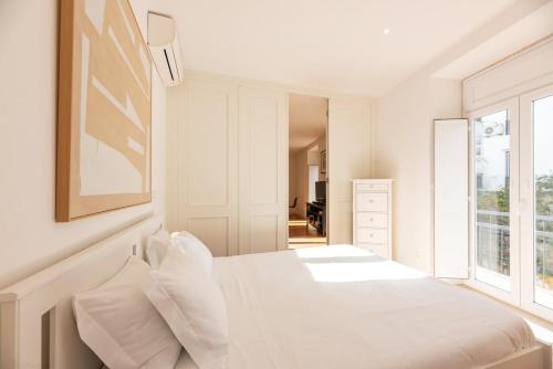Liberdade Great Bright Apt with AC Elevator Garage