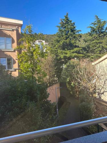Kraštovaizdis prie apartamentų