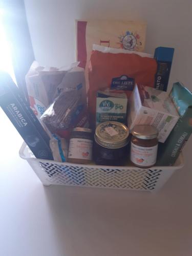 Fotografie z fotogalerie ubytování A casa di Jolanda guesthouse - near historic Venice center with private garden and 5 min drive to motorways A57 and A4 v Mestre