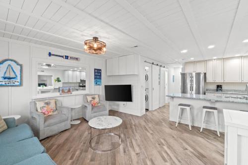 Spacious Dog-Friendly Unit with Game Room & Private Yard, Walk to East PCB Beach photo 5