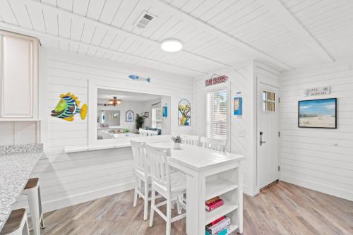 Spacious Dog-Friendly Unit with Game Room & Private Yard, Walk to East PCB Beach photo 14