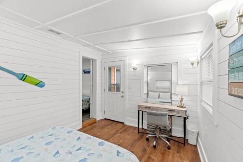Spacious Dog-Friendly Unit with Game Room & Private Yard, Walk to East PCB Beach photo 23