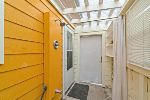 Spacious Dog-Friendly Unit with Game Room & Private Yard, Walk to East PCB Beach photo 29