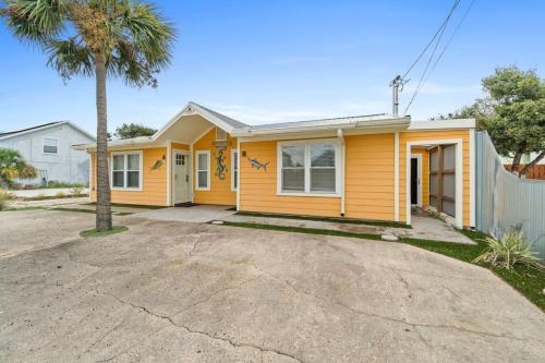 Spacious Dog-Friendly Unit with Game Room & Private Yard, Walk to East PCB Beach photo 30