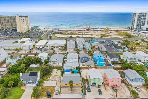 Spacious Dog-Friendly Unit with Game Room & Private Yard, Walk to East PCB Beach photo 31