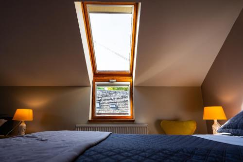 Katil atau katil-katil dalam bilik di Murray Arms Hotel and Seafood Restaurant, Orkney