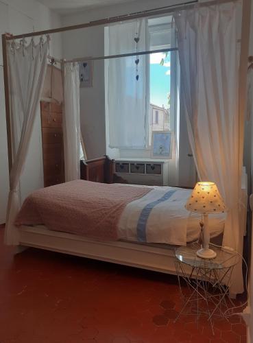 Chambre avec parties communes en bord de mer