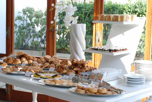 Gallery image of Hotel Continental in Senigallia