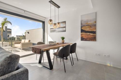 Serene Retreat with Sea Views Near Estepona-RDR469