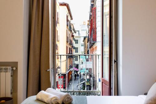 1- Premium Apartment in Puerta del Sol