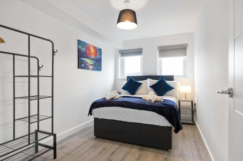Foto Stunning 1 bed Penthouse Apartment in East Village, Belfast - Walk to City Centre, Roof Terrace 3