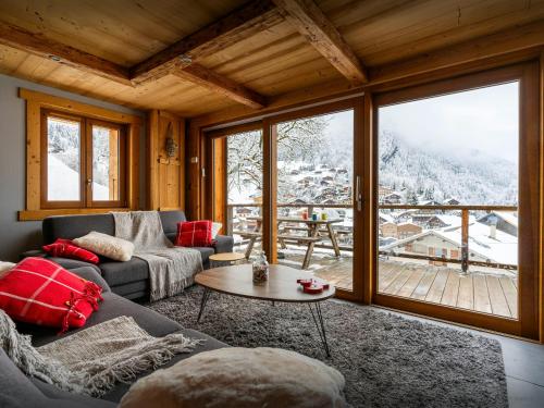 Le Petit Capricia - OVO Network