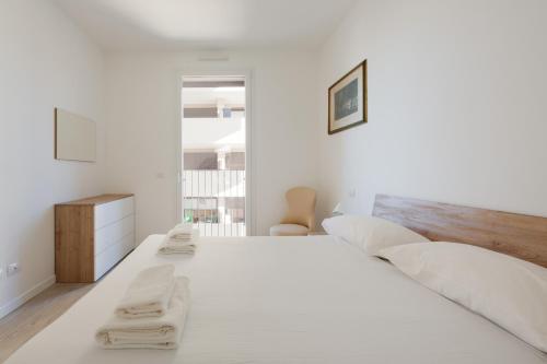 GuestHost - Milano-Affori Balcony Apartment