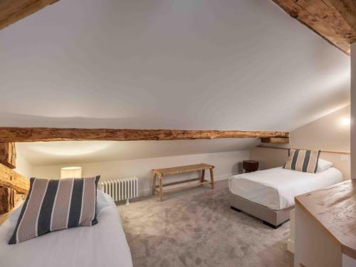 Chalet moderne 4 chambres près des pistes, animaux acceptés