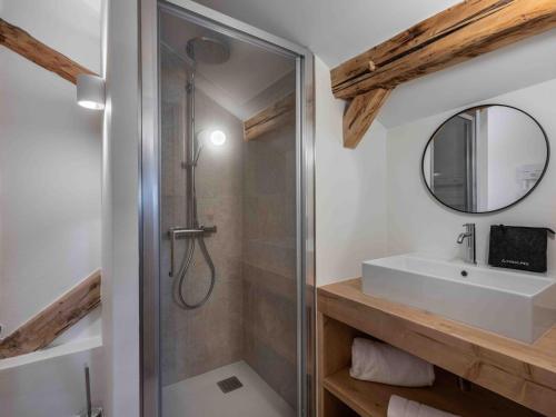 Chalet moderne 4 chambres près des pistes, animaux acceptés