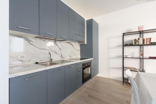 GuestHost - Milano-Affori Balcony Apartment