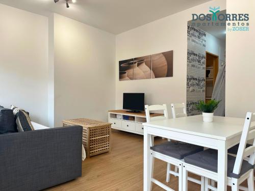 Dos Torres Pilar Suites- balcones con vistas a la ciudad