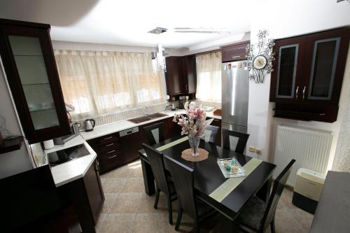 Gallery image of Blue Sky appartment in Kavala
