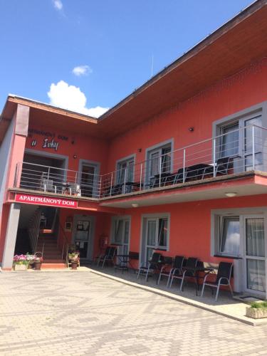 APARTMÁNOVÝ DOM U IVKY Bešeňová štúdiá