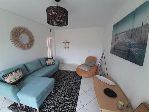 Photo de la galerie de l'établissement appartement idéalement situé proche plage Tanchet, à Les Sables-dʼOlonne