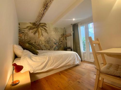 Tiny house au fond du jardin en plein centre ville