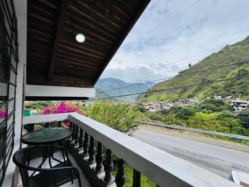 Gallery image of Mountain Chalet - Tungurahua Hot Springs/Aguas Termales in Baños