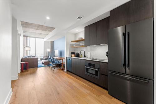 Kuchyň nebo kuchyňský kout v ubytování Austin Condo Hotel
