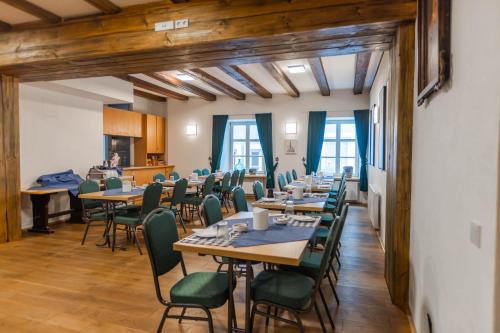 Εστιατόριο ή άλλο μέρος για φαγητό στο Hotel Freischütz