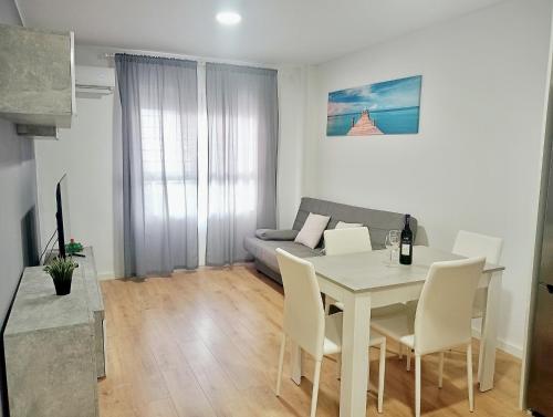 Fotografie z fotogalerie ubytování Amazing Romeo & Juliet Loft Canet den Berenguer v destinaci Canet de Berenguer