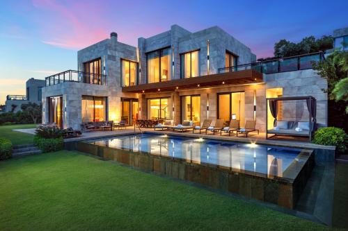 Hồ bơi trong/gần Mandarin Oriental, Bodrum