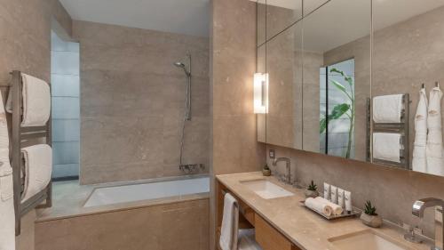 Phòng tắm tại Mandarin Oriental, Bodrum