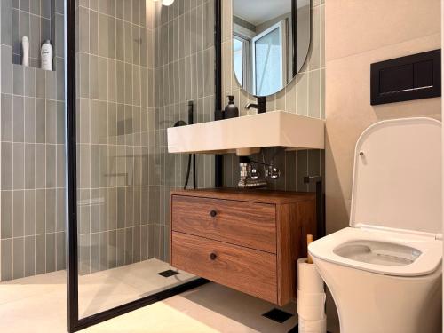 A27 High-Standing One-Bedroom Apartment