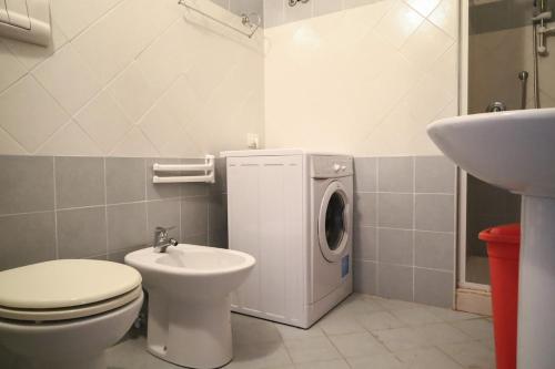 Koupelna v ubytování Mimosa 1 min a Piedi dal Mare Casa AC
