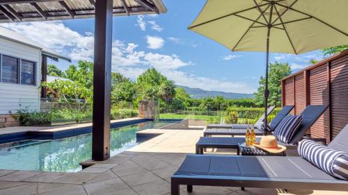 Πισίνα στο ή κοντά στο Fletchers Lane Retreat