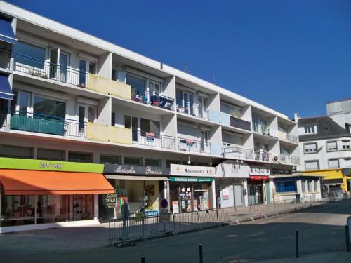 Charmant 2P en Hyper Centre de Lorient - Lumineux avec Balcon - 2/3 Couchages. - FR-1-349-221