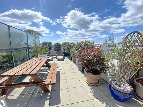 Penthouse au cœur de Lorient avec terrasses, spa, parking sécurisé et proche des plages - FR-1-349-225