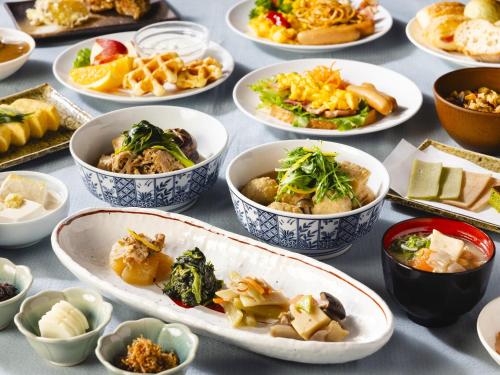 Makanan di atau berdekatan hotel