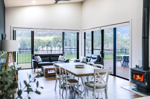 Posezení v ubytování Vineyard stay at Mudgee