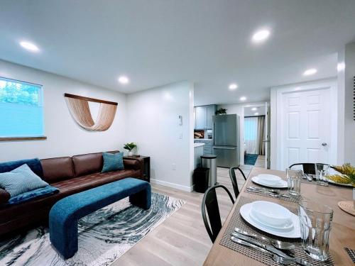 Kuchyň nebo kuchyňský kout v ubytování Redwood Grove - Hot Tub PS5 Redwood Park