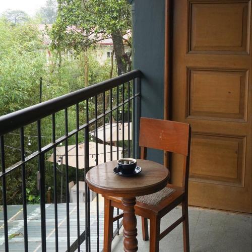 Ein Balkon oder eine Terrasse in der Unterkunft The Gather Inn Baguio - Burnham Park