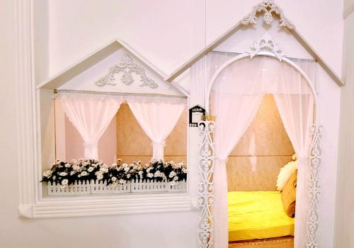 Posezení v ubytování Biệt Thự cao cấp Lâu Đài Nhỏ Đà Lạt - Little Castle Da Lat Villa