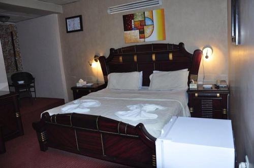 ALMUHAJER Hotel