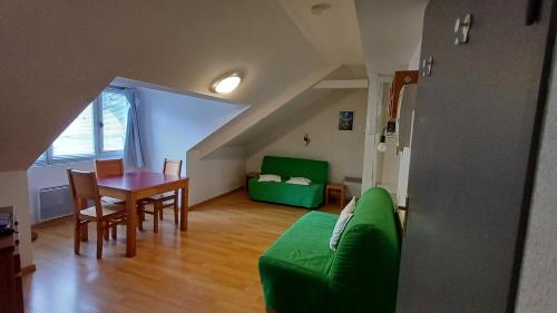 Studio hyper centre lumineux et fonctionnel Luchon