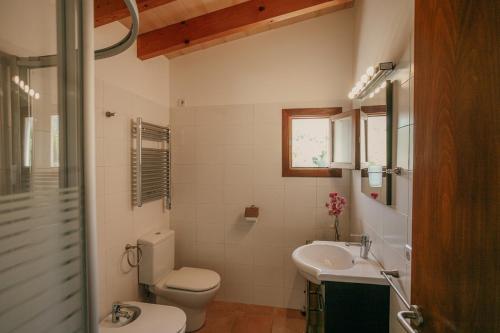 Ένα μπάνιο στο Sóller Relax, cozy and rural apartment