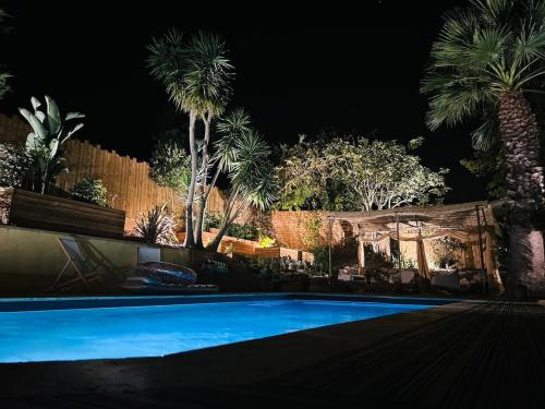 Photo de la galerie de l'établissement Cap Brun - Villa de Rêve entre Mer & Piscine, à Toulon