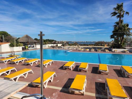 Bungalow 410, 8 pers Camping 4 étoiles Siblu Le Lac des Rêves