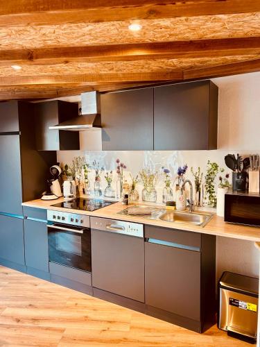 Dapur atau dapur kecil di Family Apartments Abuja