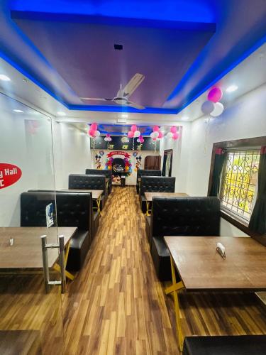 Un restaurante u otro lugar para comer en Hotel Sawai Executive