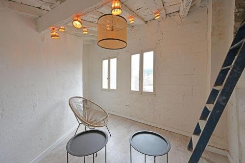 Un lugar para sentarse en Pop Chartreuse - AC - WiFi - Historic Center
